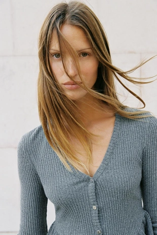 Куртка из мягкой ткани с воланами- Заказать в России