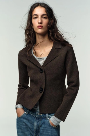 Трикотажный блейзер с декоративными пуговицами- Заказать в России