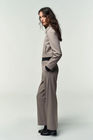 Короткая куртка с застежкой-молнией- Заказать в России