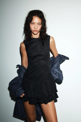 Купить Zara Короткое платье из искусственной замши с воланами