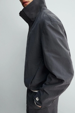 Куртка SR_A TECHNICAL с карманными молниями- Заказать в России