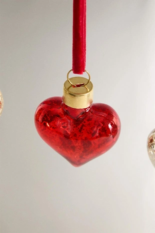 Набор миниатюрных украшений для ёлки в форме сердец (набор из 3 шт)- Заказать в России