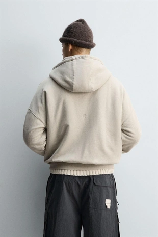 Худи с карманом на молнии CONTRAST POUCH POCKET X SR_A- Заказать в России