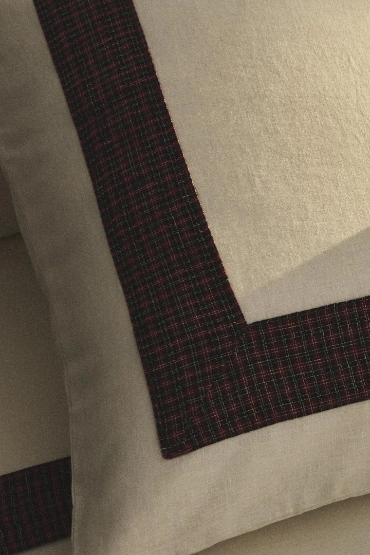 Рождественская наволочка из льна с бахромой