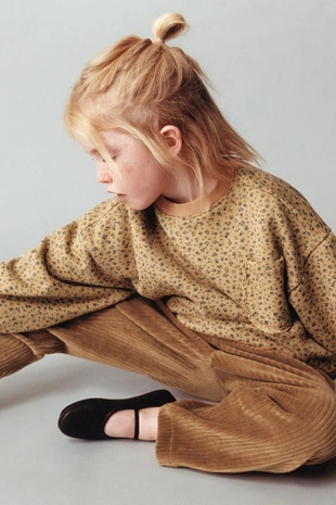 Брюки BAGGY из вельвета с карманами-сердечками- Заказать в России