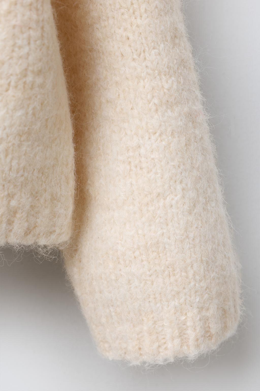 СВИТЕР С АТЛАСНЫМИ БАНТАМИ