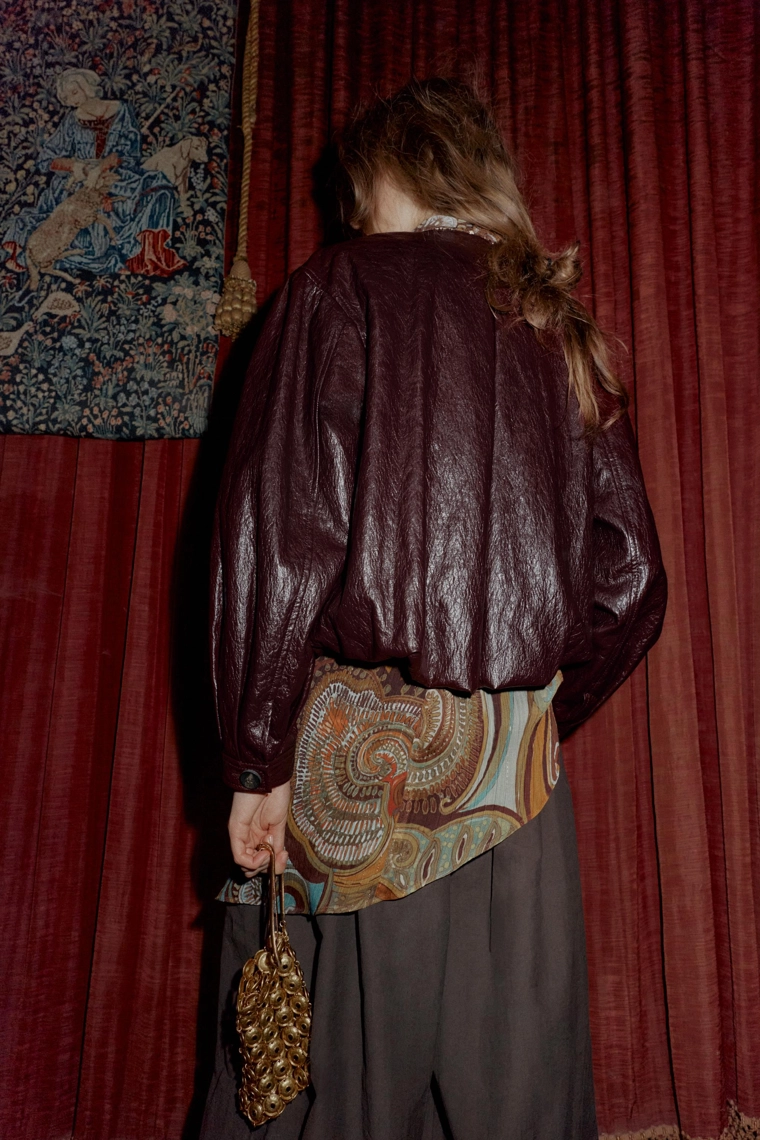 Ватная куртка-бомбер из искусственной кожи zara