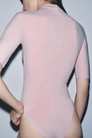 Боди в деревенском стиле с высоким воротником