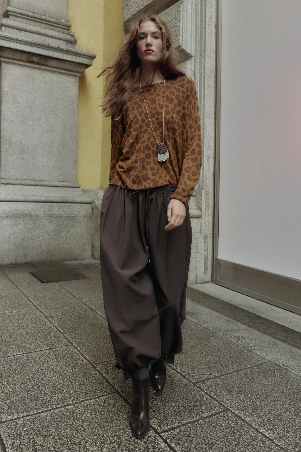 ТОНКИЙ ДЖЕМПЕР С АНИМАЛИСТИЧЕСКИМ ПРИНТОМ