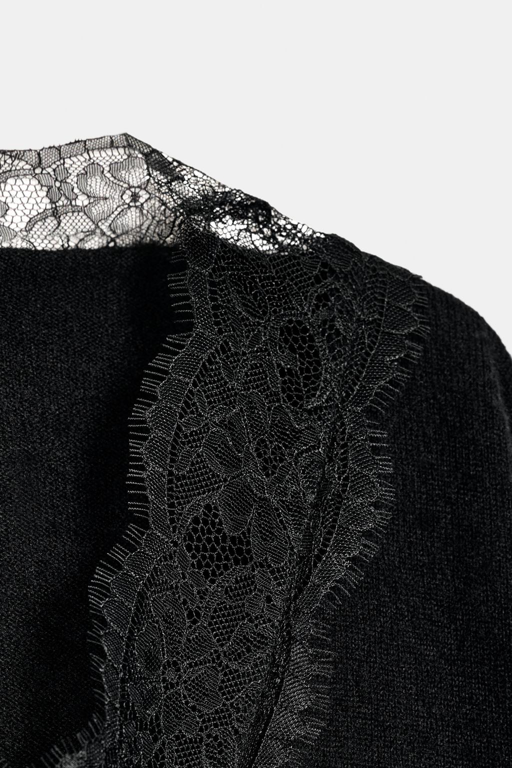 ДЖЕМПЕР С КРУЖЕВНОЙ ОТДЕЛКОЙ