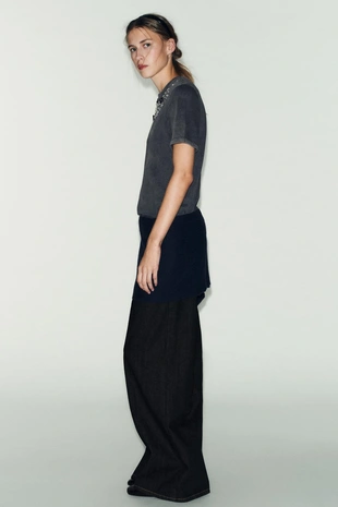 Anthracite grey | 1165/858/807 - Zara Футболка из ткани с эффектом потертости со стразами