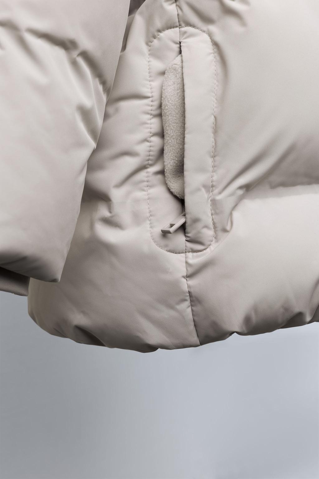 ПАЛЬТО С НАШИВКОЙ WATER REPELLENT