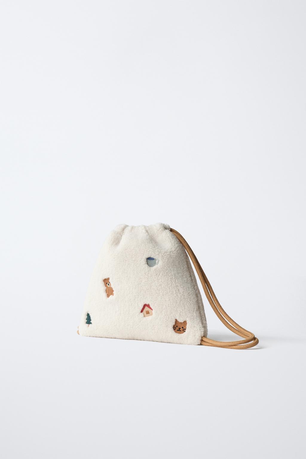 СУМКА ИЗ ИСКУССТВЕННОЙ ОВЧИНЫ С ВЫШИВКОЙ