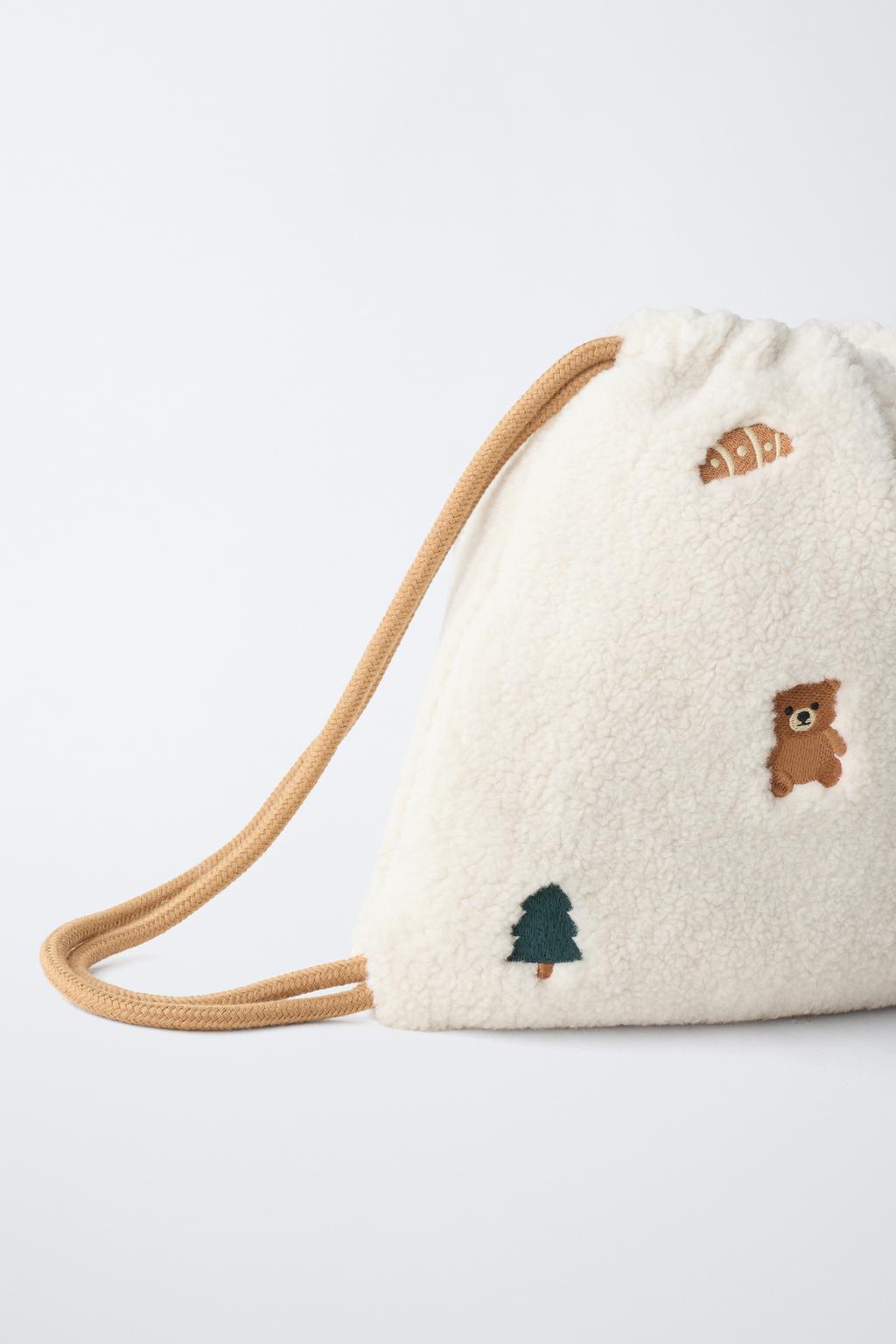 СУМКА ИЗ ИСКУССТВЕННОЙ ОВЧИНЫ С ВЫШИВКОЙ