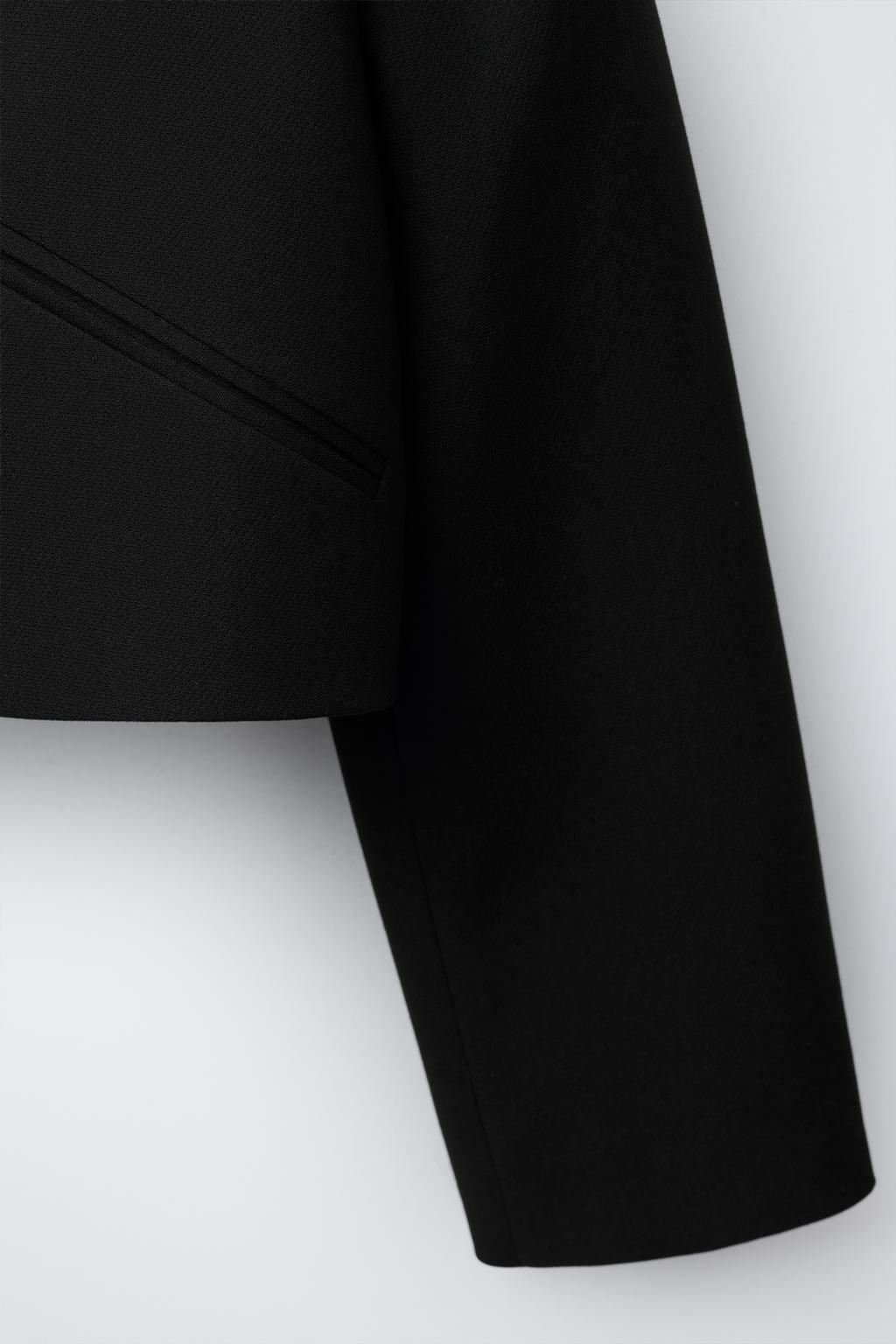 УКОРОЧЕННЫЙ БЛЕЙЗЕР