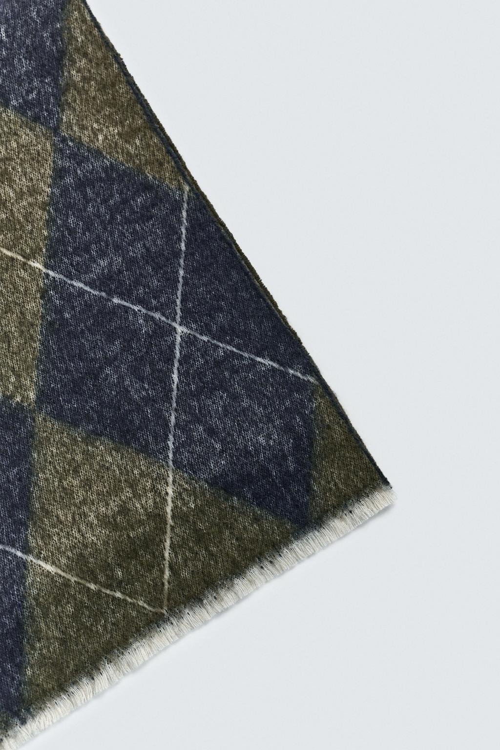ШАРФ JACQUARD С РОМБАМИ