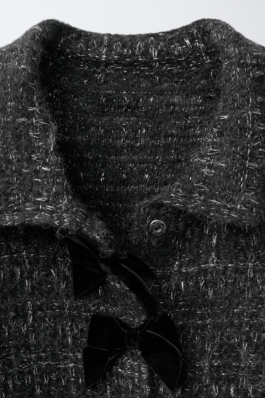 КАРДИГАН С БЛЁСТКАМИ И БАРХАТНЫМИ БАНТАМИ