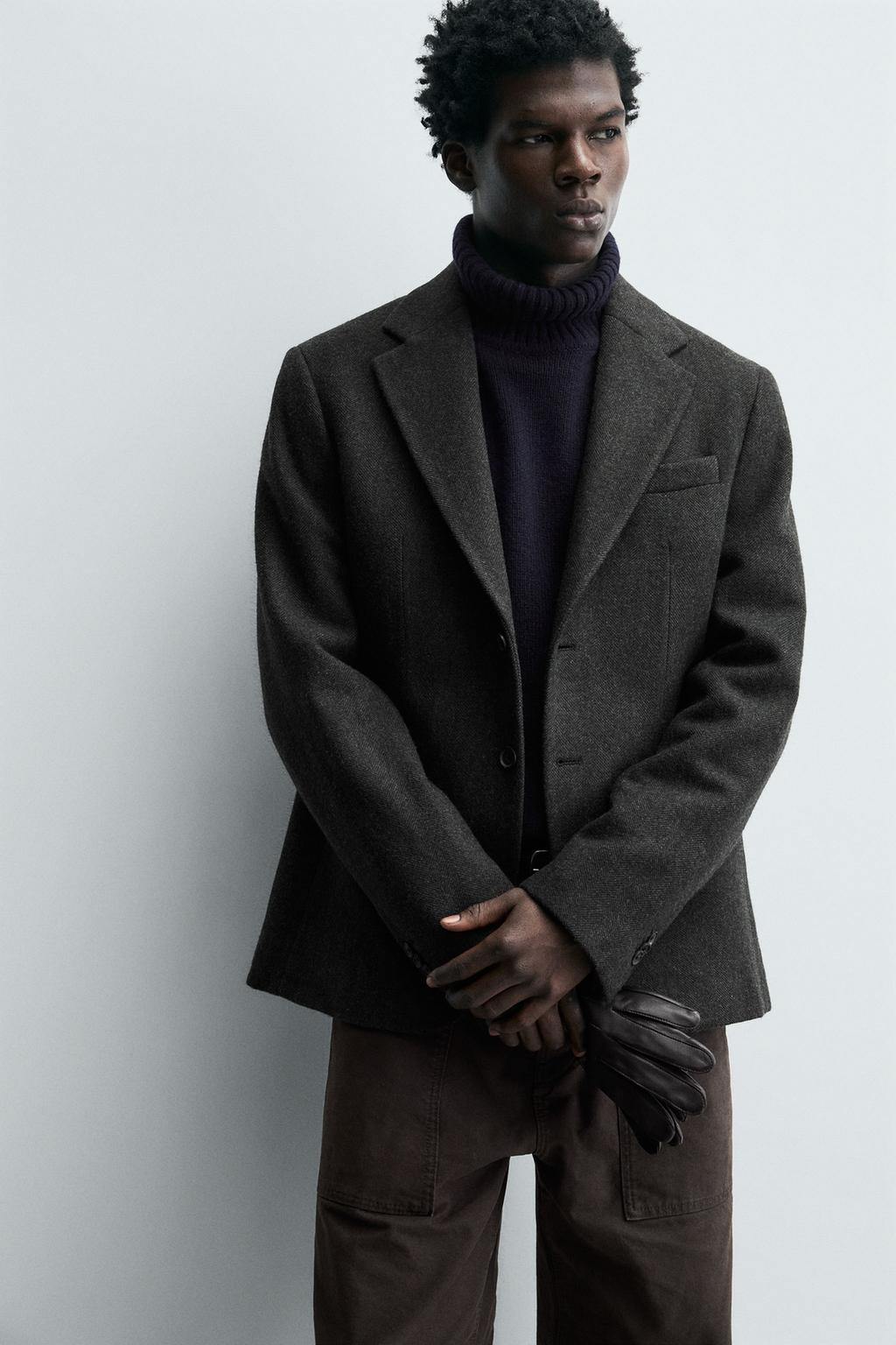 БЛЕЙЗЕР ИЗ РЕЛЬЕФНОЙ ТКАНИ В ЕЛОЧКУ