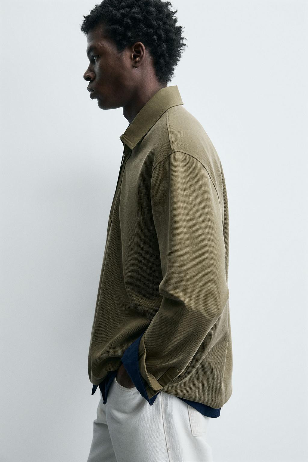 ПОЛО ИЗ РЕЛЬЕФНОГО ПИКЕ С ЭФФЕКТОМ ПОТЕРТОСТИ