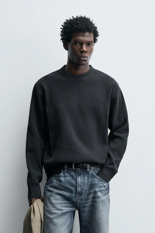 Свитер из шенилловой ткани с рельефным узором