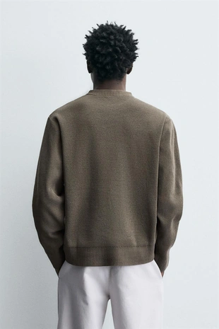 Свитер из шенилловой ткани с рельефным узором- Заказать в России