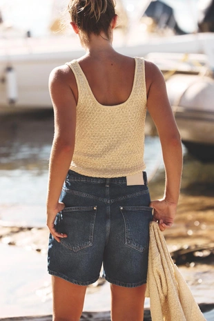 Трикотажный топ с пайетками- Заказать в России