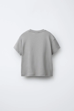 Футболка с рельефным текстом «верховая езда»