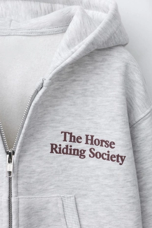 Толстовка на молнии с надписью- Заказать в России