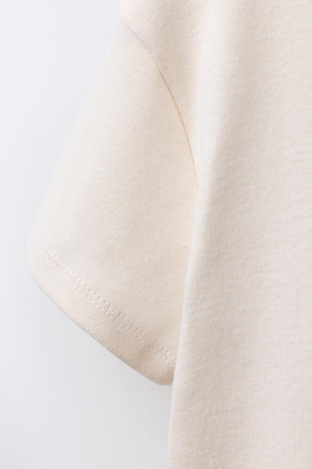 ФУТБОЛКА ДЛЯ ВЕРХОВОЙ ЕЗДЫ С РЕЛЬЕФНЫМ ТЕКСТОМ