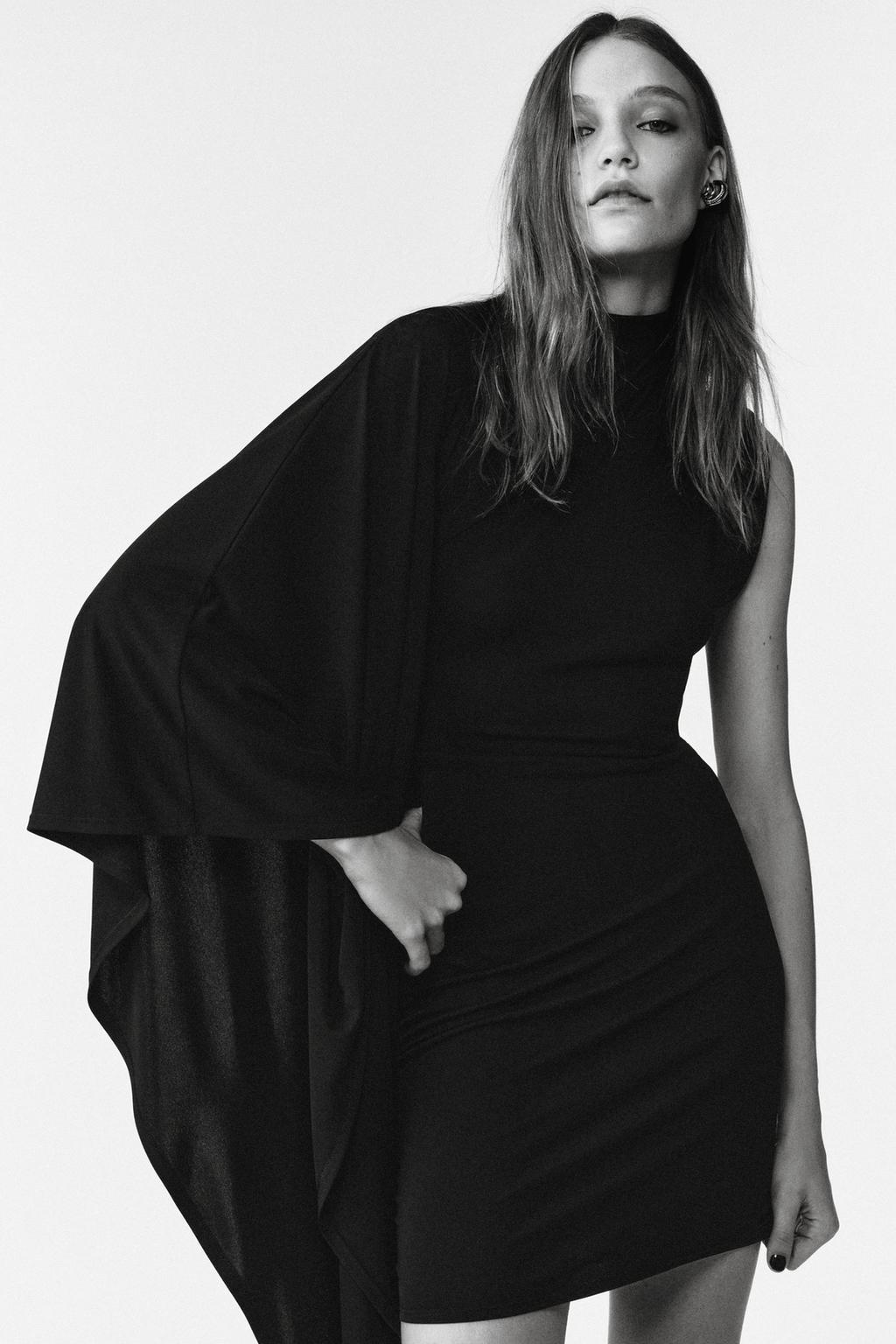 ПЛАТЬЕ С АСИММЕТРИЧНЫМ РУКАВОМ LIMITED EDITION