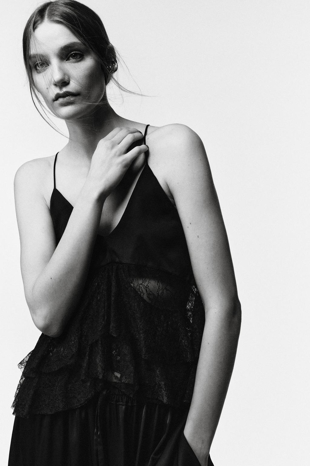 КОМБИНИРОВАННЫЙ ТОП С КРУЖЕВОМ LIMITED EDITION