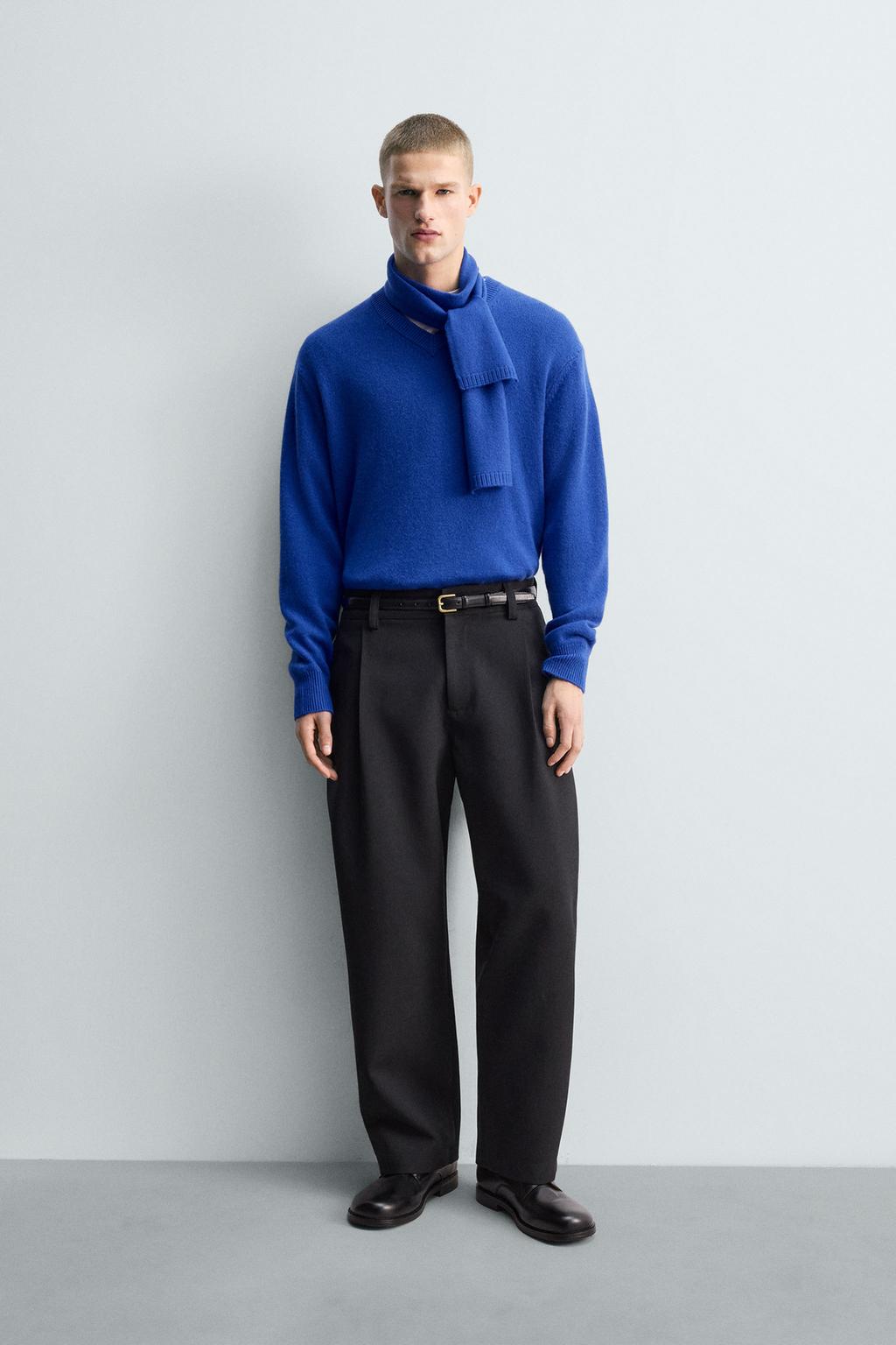 СВИТЕР ИЗ ШЕРСТИ И КАШЕМИРА С V-ОБРАЗНЫМ ВЫРЕЗОМ — LIMITED EDITION