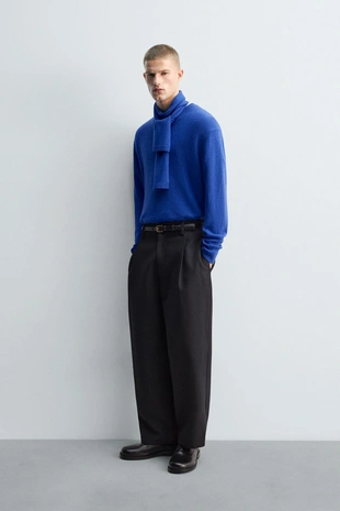 Свитер из шерсти и кашемира с V-образным вырезом — LIMITED EDITION- Заказать в России