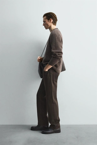 Джемпер в рубчик с V-образным вырезом — LIMITED EDITION- Заказать в России