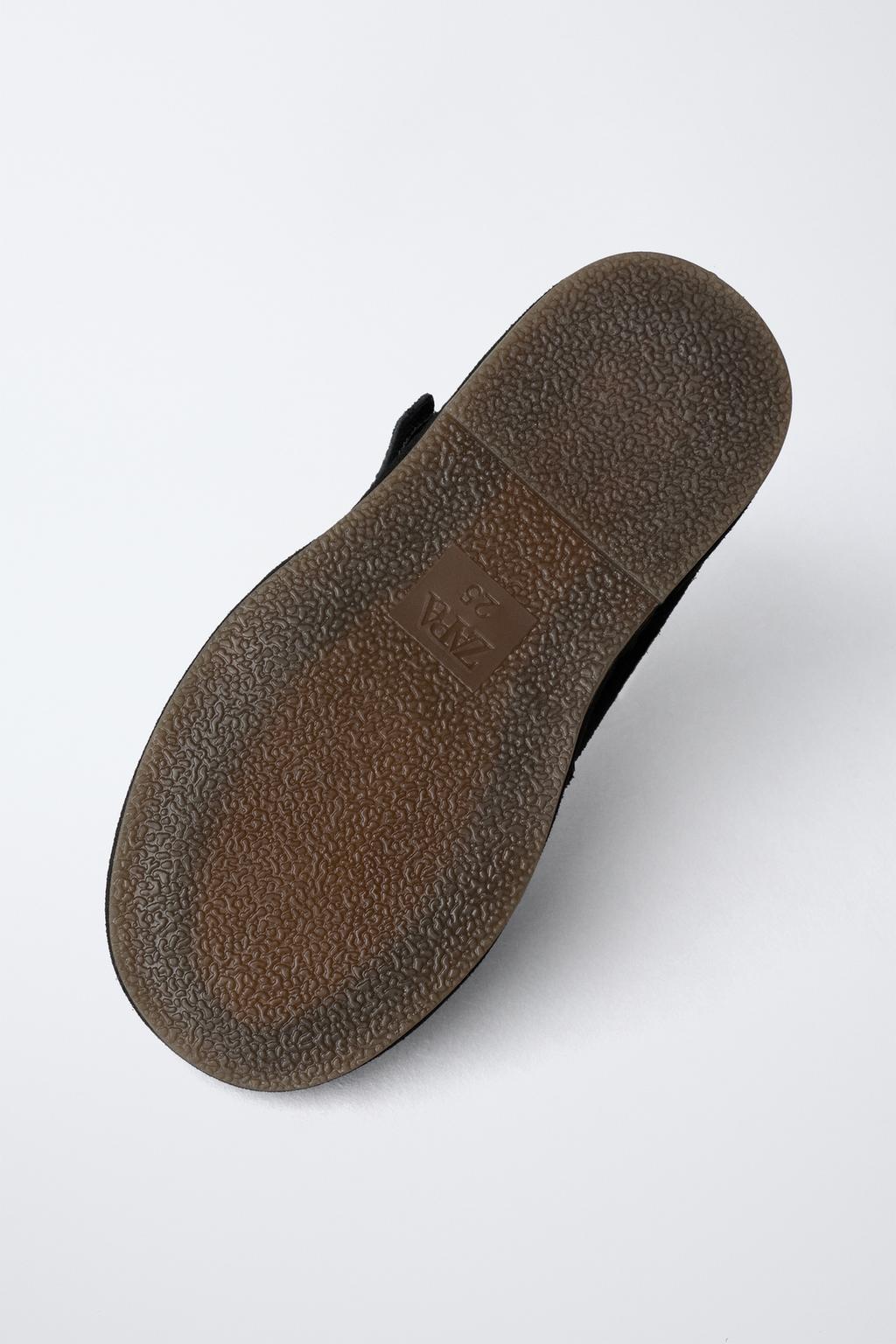 Туфли из кожи с застежкой на липучке