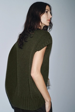 Green | 6771/112/933 - Zara Жилет оверсайз из шерсти с асимметричным низом