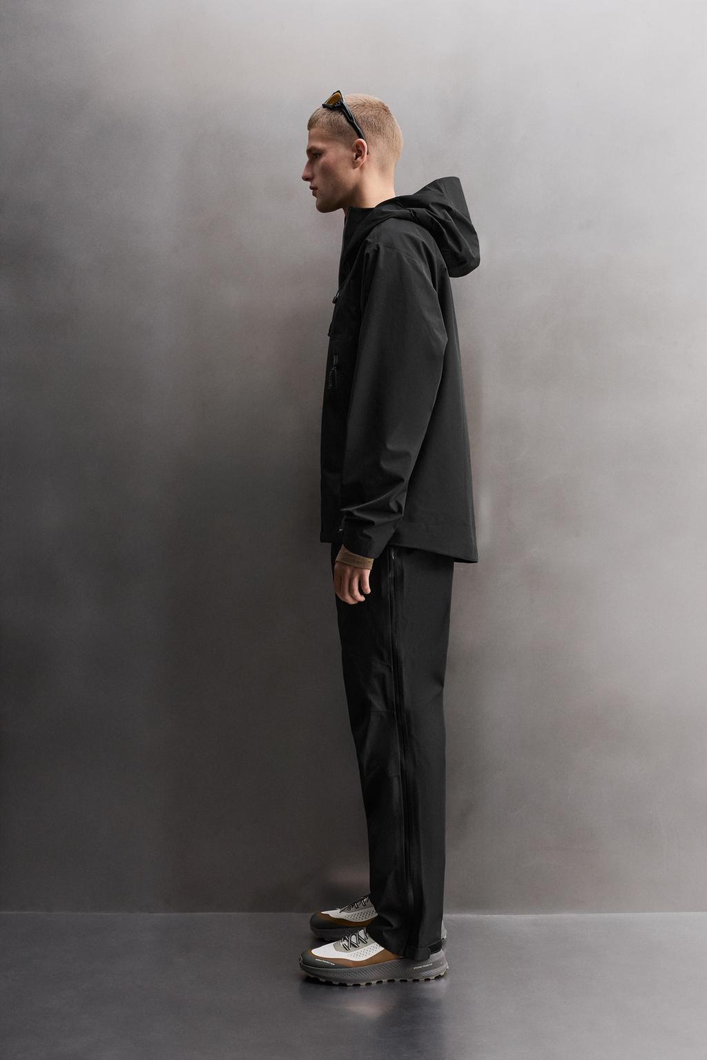 НЕПРОМОКАЕМЫЕ БРЮКИ SHELL ИЗ ВЫСОКОТЕХНОЛОГИЧНОЙ ТКАНИ