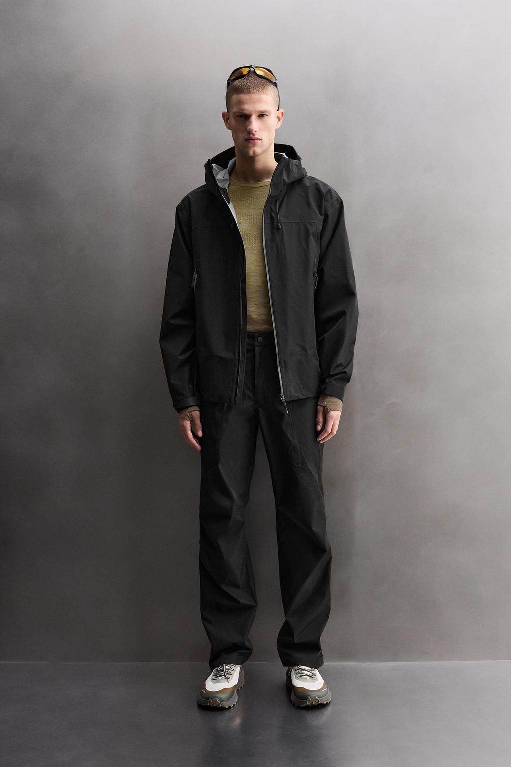 НЕПРОМОКАЕМЫЕ БРЮКИ SHELL ИЗ ВЫСОКОТЕХНОЛОГИЧНОЙ ТКАНИ