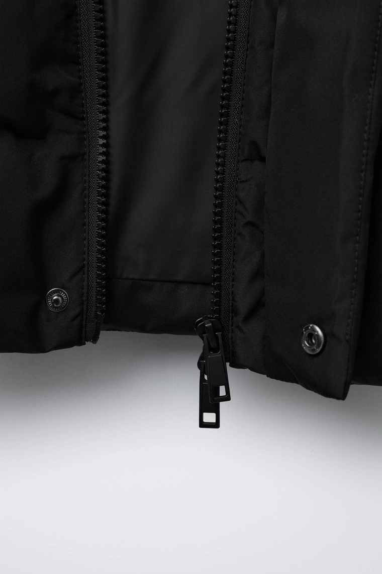 Длинный пуховик с водоотталкивающей отделкой