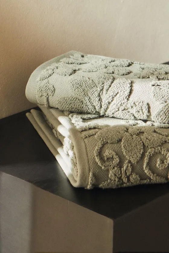 ЖАККАРДОВОЕ ХЛОПЧАТОБУМАЖНОЕ ПОЛОТЕНЦЕ