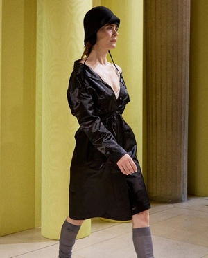 Показ Miu Miu Осень/Зима 2025: смелая элегантность в деталях | Новости сайта