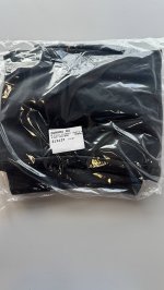 Zara КОРОТКОЕ ПЛАТЬЕ ИЗ ИСКУССТВЕННОЙ КОЖИ С ПОДПЛЕЧНИКАМИ Black | 4764/230/800