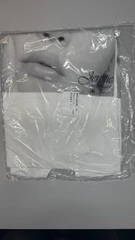 Bershka Футболка Jennie Off white | 7595/072/251