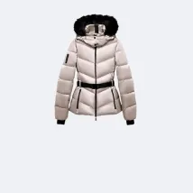 Женские пуховики и жилеты