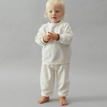 Костюмы и комплекты для малышей