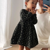 Платья и комбинезоны - ползунки для малышей