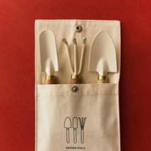 Товары Zara для сада и города