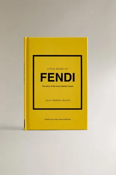 Книга THE LITTLE BOOK OF FENDI
