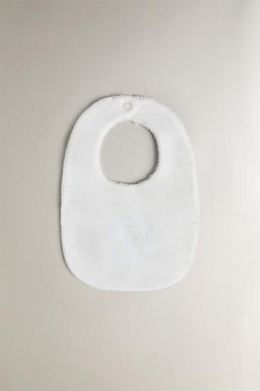 Zara Слюнявчик с буквой ZARA