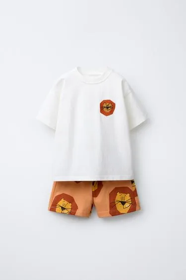 Комплект футболка и бермуды с львами- Заказать в России
